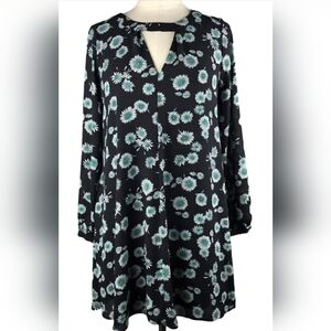 ✨️3/$25✨️ Floral Black and Teal Daisy Print Shift Dress